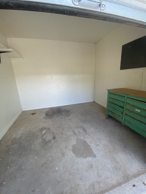 Building Photo - 316 Slawson Ln