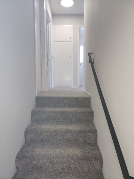 Building Photo - 24613 Falena Ave