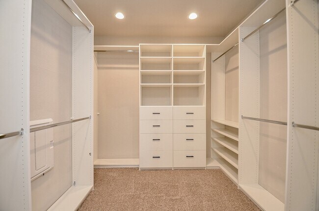 Building Photo - 3506 Gore Creek Dr