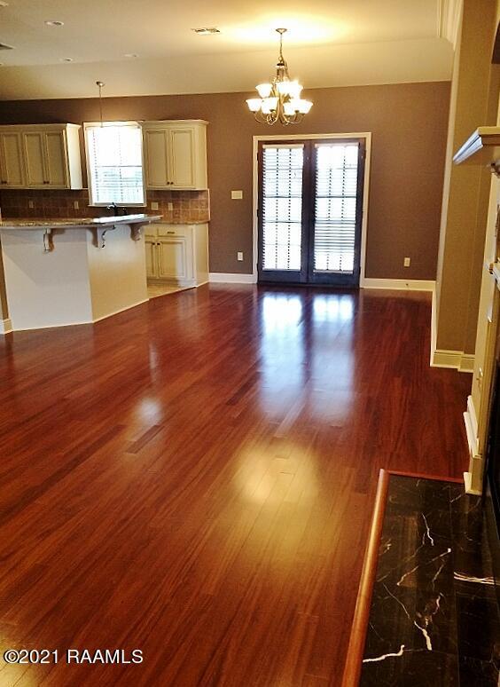 Building Photo - 27 Silver Cedar Ct