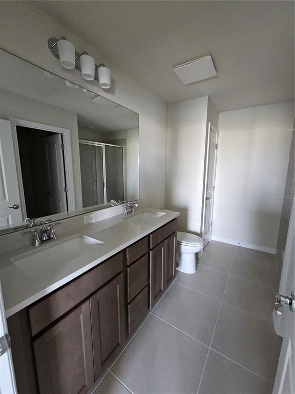 Building Photo - 16288 Merry Aly