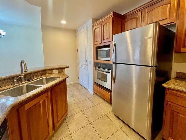 Building Photo - Spacious 2 Bedroom High-Rise Condo with Resort-Style Amenities & Oversized Balcony
