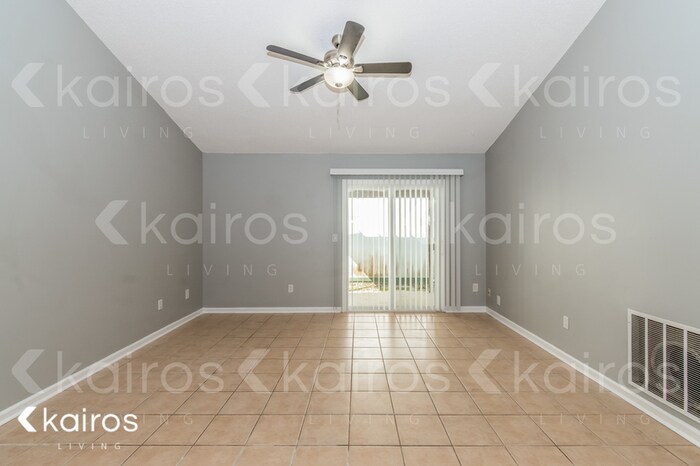 Building Photo - 1846 Manitoba Ct N