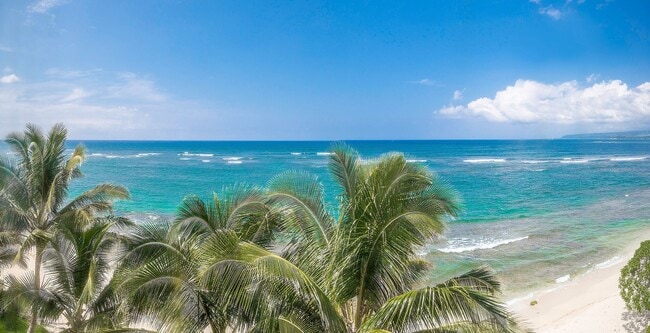 Building Photo - Fully Furnished Beach Front Condo on North Shore!
