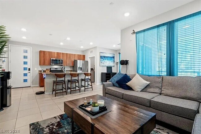 Building Photo - Las Vegas, NV