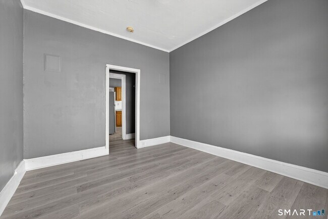 Building Photo - 187 Whitney St