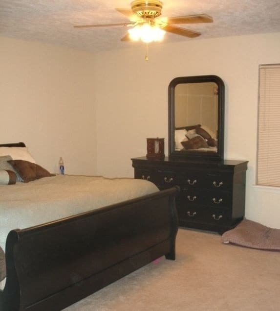 Building Photo - PETS NEGOTIABLE WITH HOMEOWNER APPROVAL!!