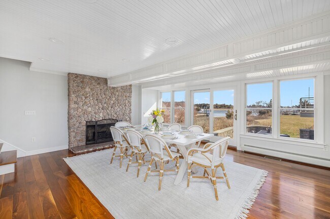 Building Photo - 57 Esmond Ave