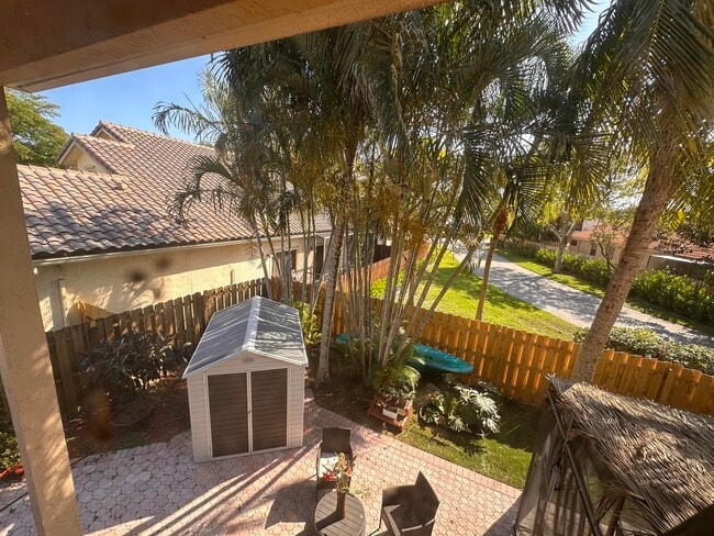 Building Photo - 1728 Shoreside Cir