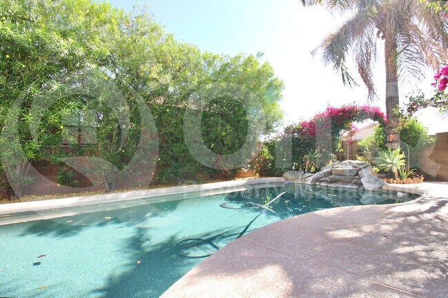 Building Photo - 3538 S Cupertino Dr