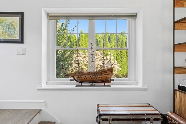 Building Photo - 28 Windermere Dr