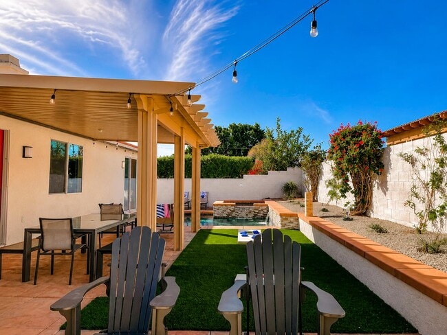 Building Photo - 80746 Diamondback Trail