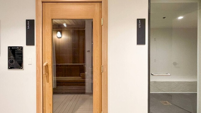 Building Photo - 225 N Miami Ave