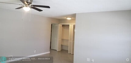 Building Photo - 1630 N 25th Ave