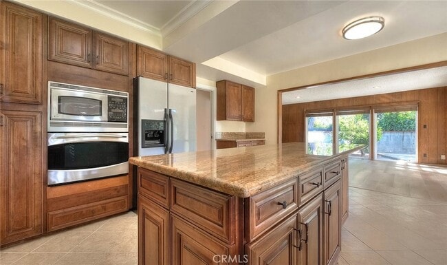 Building Photo - 16612 Park Ln Cir