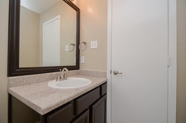 Building Photo - 20929 Patriot Park Ln