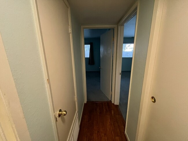 Building Photo - 1523 Hood Rd