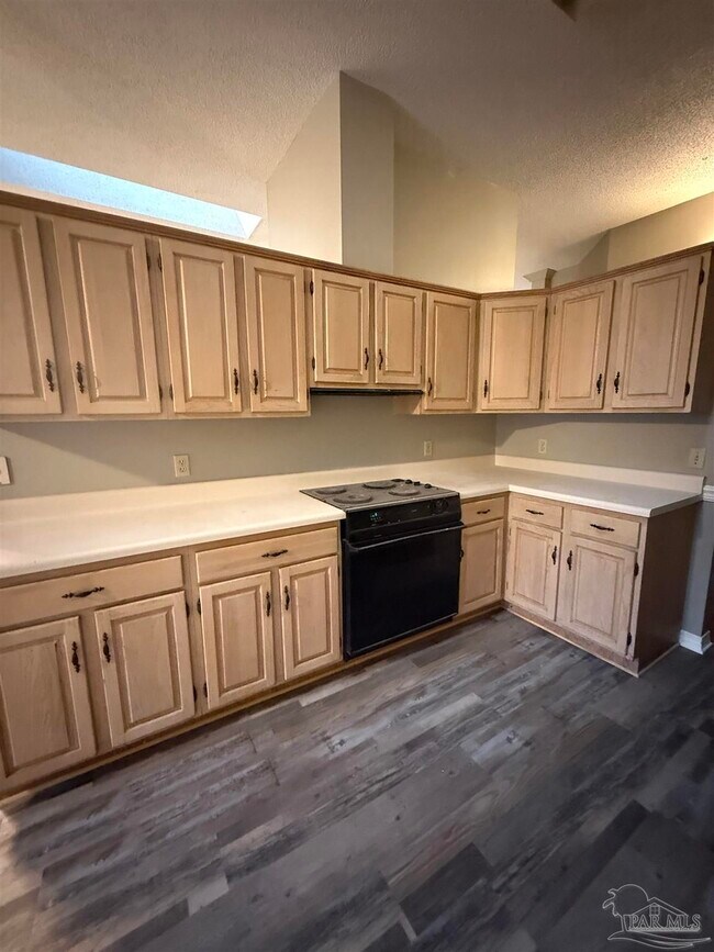 Building Photo - 4571 Baybrook Dr