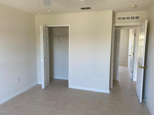 Building Photo - 217 Chadworth Dr