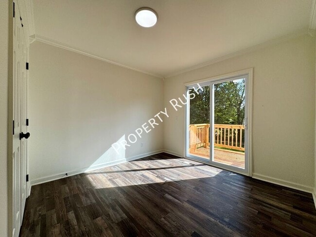 Building Photo - 824 Clift St