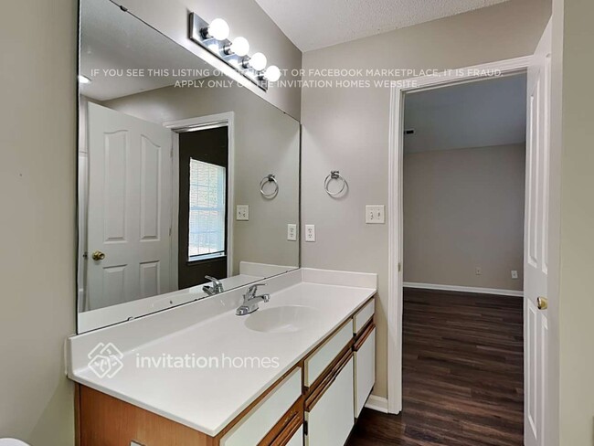 Building Photo - 8731 Purple Thistle Ln