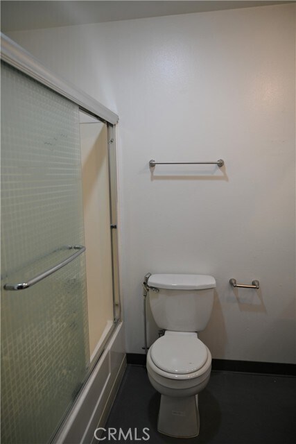 Building Photo - 497 S El Molino Ave