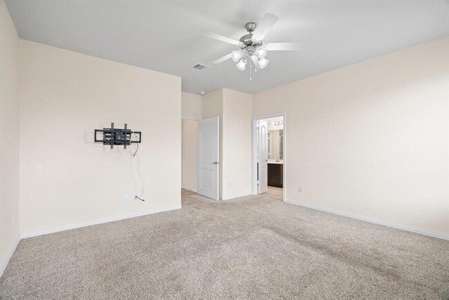 Building Photo - 1234 Lone Pine Dr