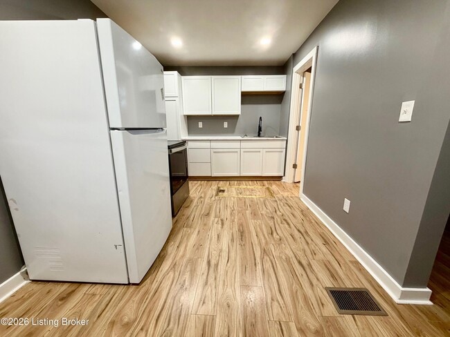 Building Photo - 112 N 18th St