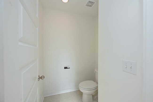 Building Photo - Modern 2024 New Construction in Sage Farms – Steps from Dog Park & Trails!