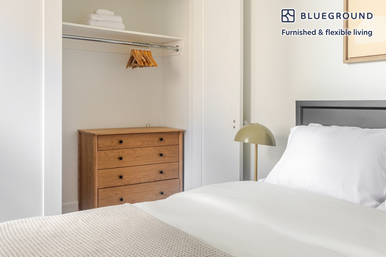 Building Photo - 138 E 38th St