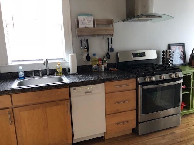 Building Photo - 4415 Stuart St