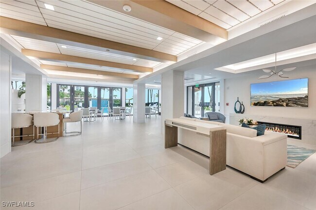 Building Photo - 4001 Gulf Shore Blvd N