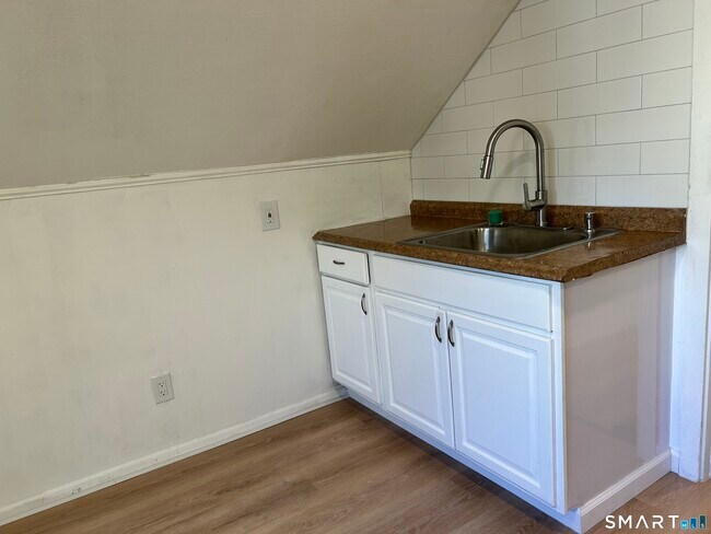 Building Photo - 89-91-91 Newbury St