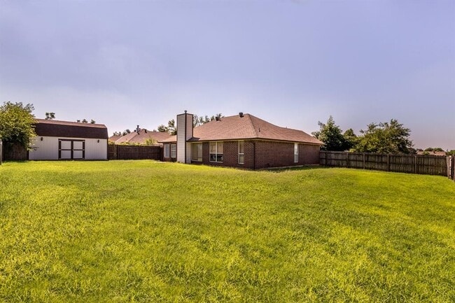 Building Photo - 1119 Polk St