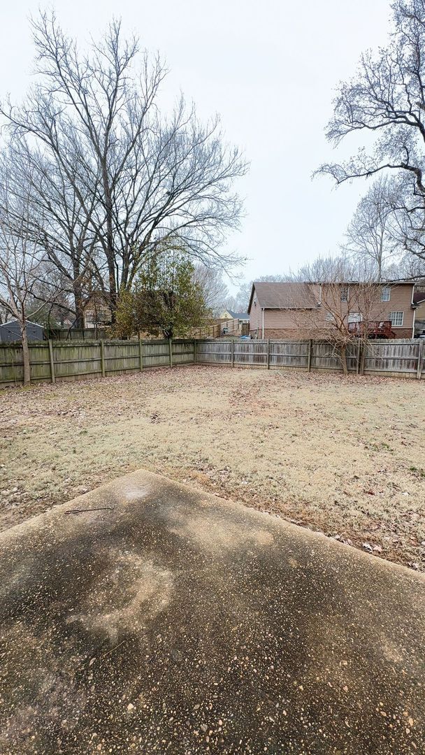 Building Photo - Comfy 3 bedroom 2 bath home