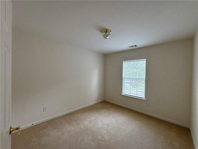 Building Photo - 230 Collins View Ct
