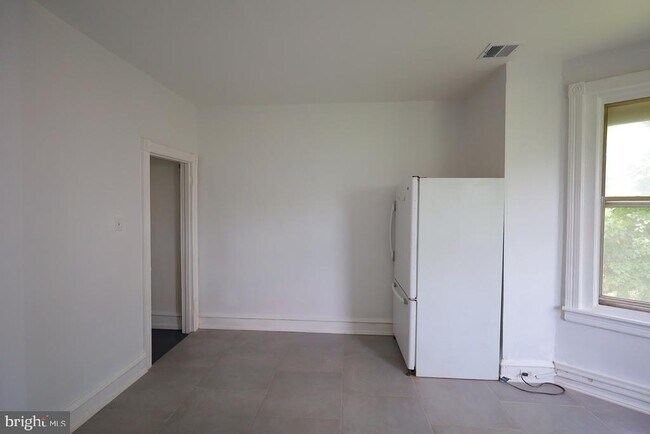 Building Photo - 5321 Baltimore Ave