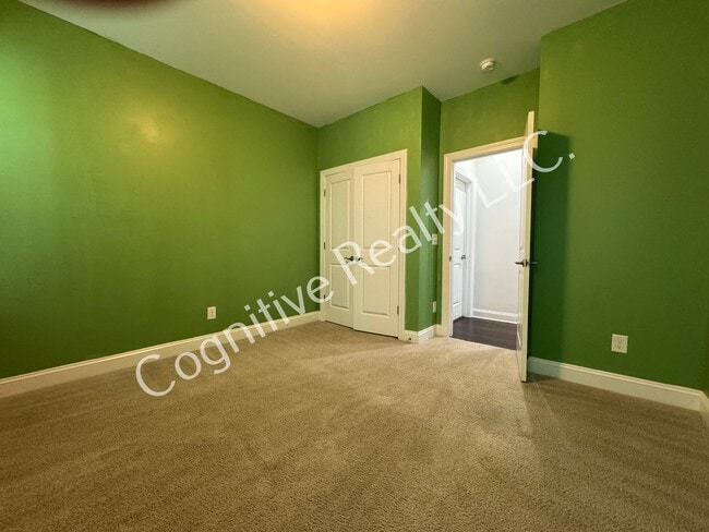 Building Photo - 1024 Laurel Twist Rd