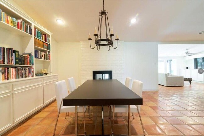 Building Photo - 10506 D-K Ranch Rd