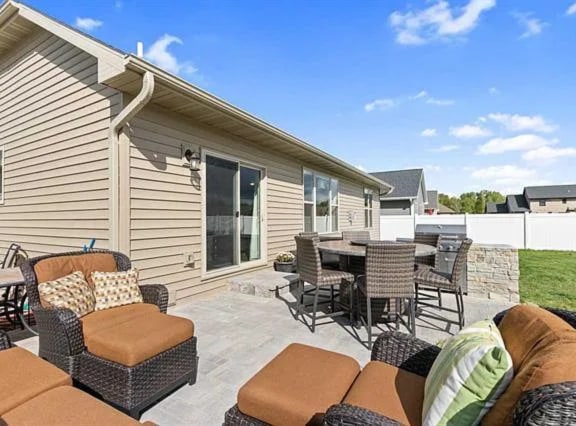 Building Photo - 3641 Tulip Trl