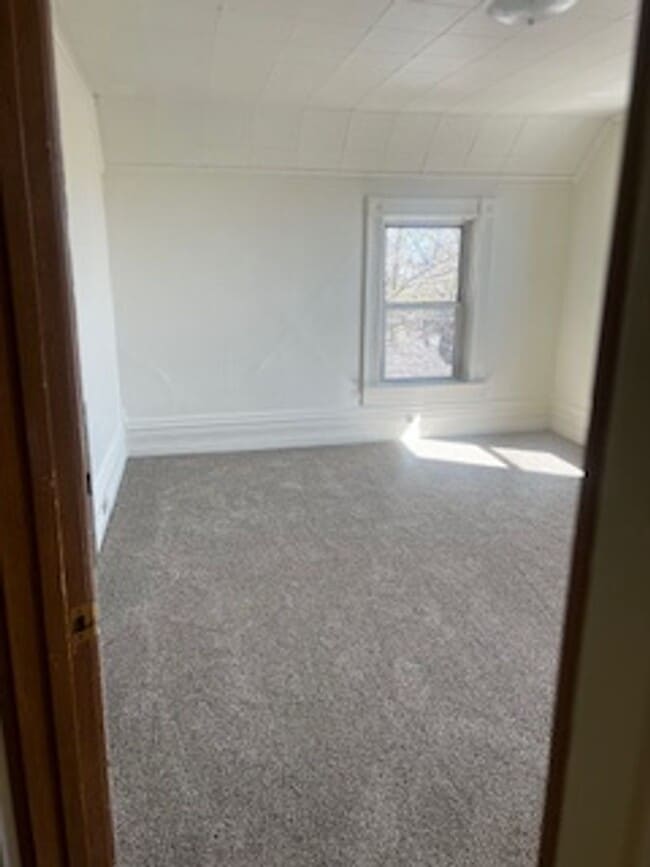 Building Photo - 809 N 3rd St