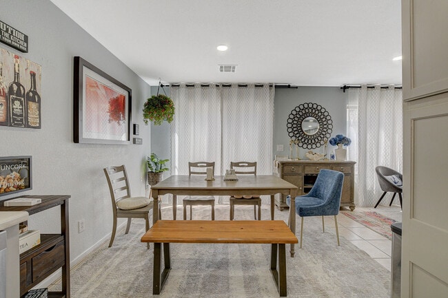 Building Photo - 9611 Sage Sparrow Ave