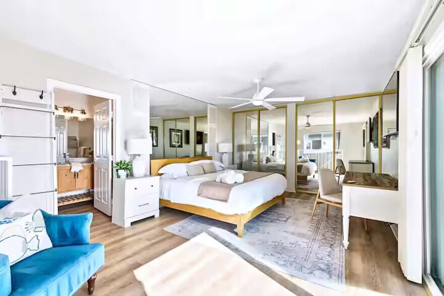 Building Photo - 999 N Pacific St