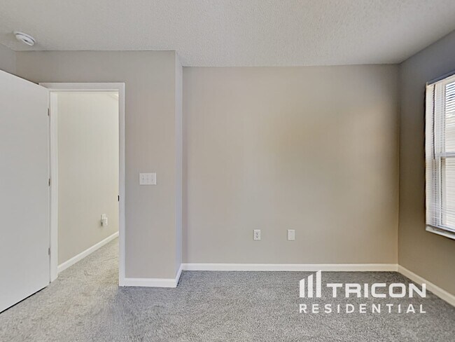 Building Photo - 434 Tribune Dr