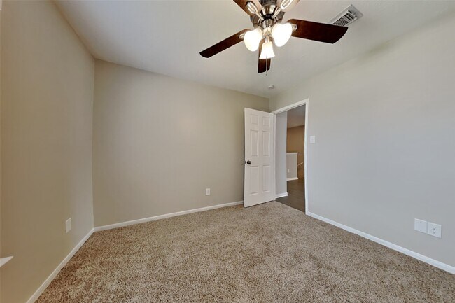 Building Photo - 12618 Duchess Ln