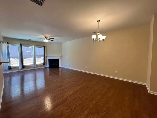 Building Photo - 4160 Madison Bridge Dr