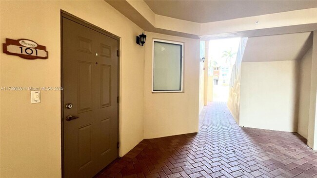 Building Photo - 10855 NW 88th Terrace