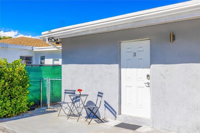 Building Photo - 1836 NW 16th Terrace