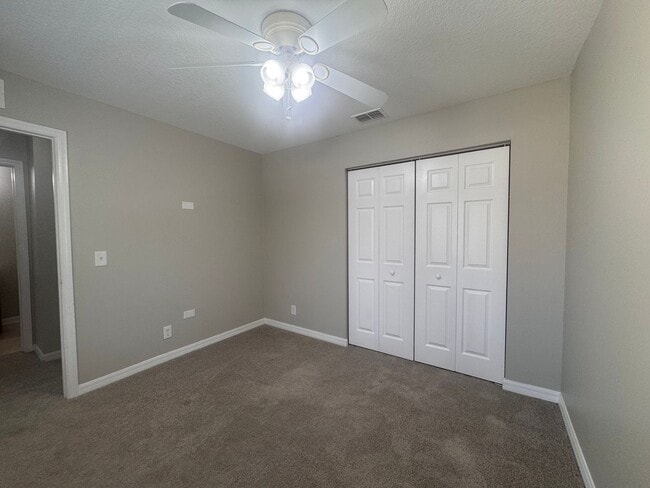 Building Photo - 3BR/2.5BA | Townhome | 1-Car Garage Parking | Community Pool!