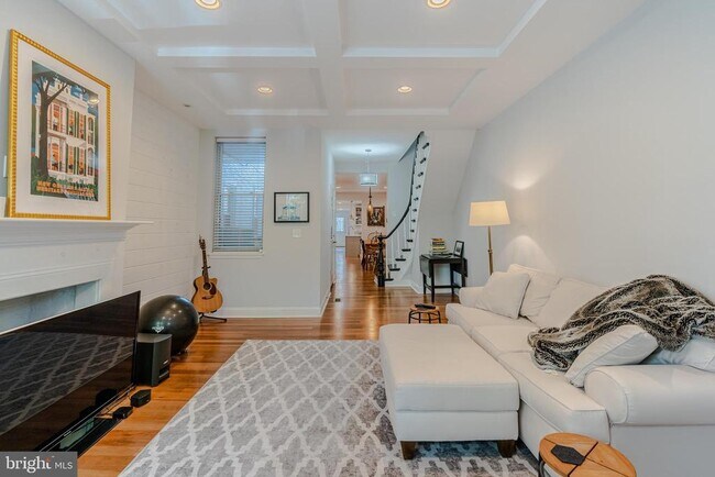 Building Photo - 223 S Collington Ave